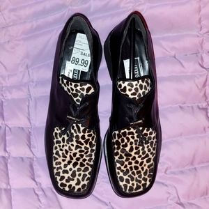 New Andre Assous Animal Print